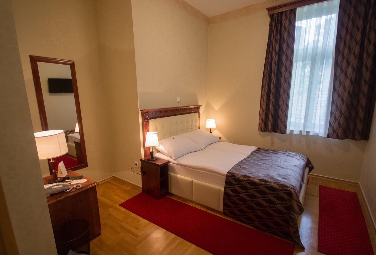 Hotel Kurija Jankovic Lukac Экстерьер фото